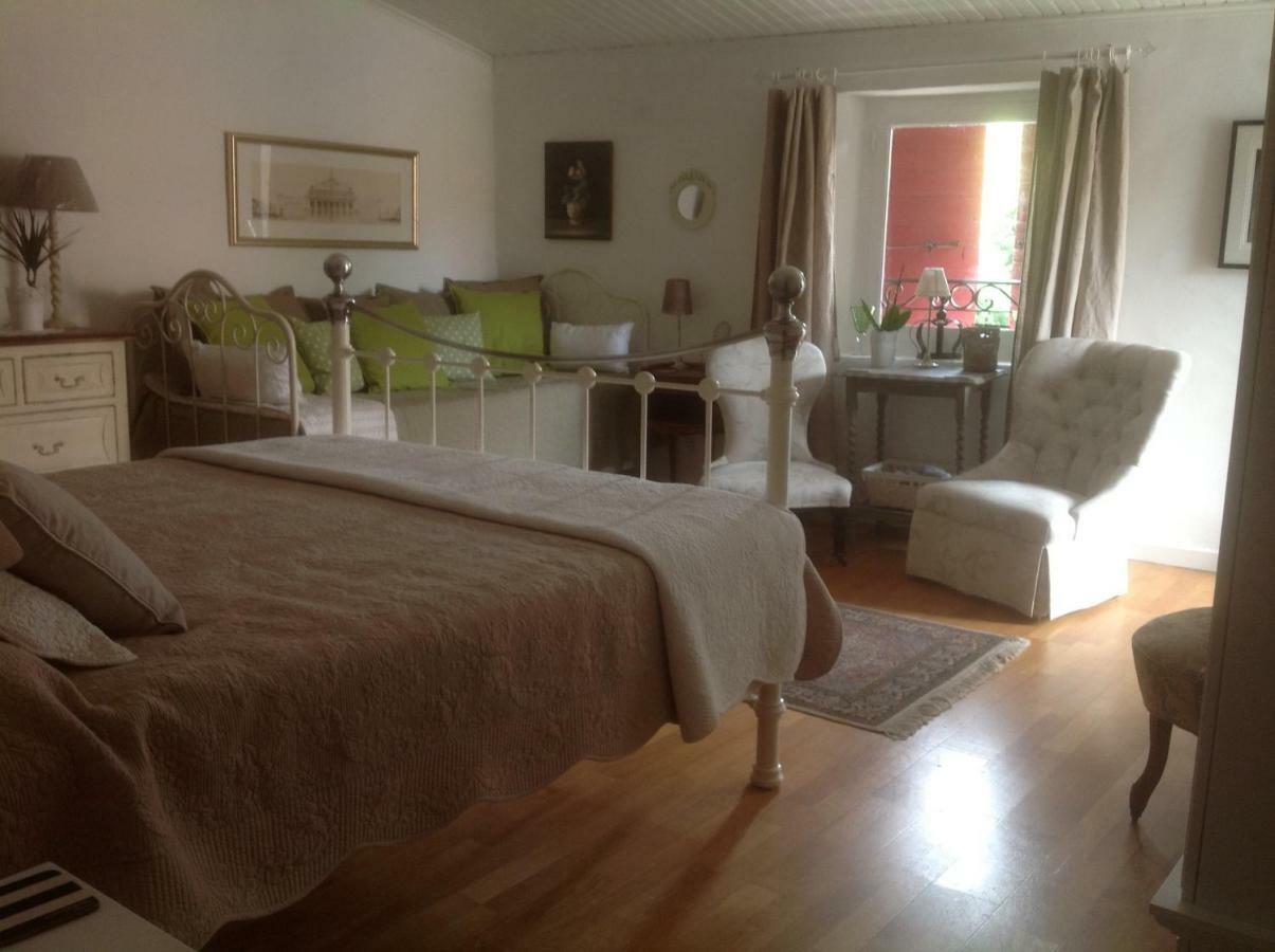 Le Petit Figuier Bed and Breakfast La Roque-d'Antheron Eksteriør billede