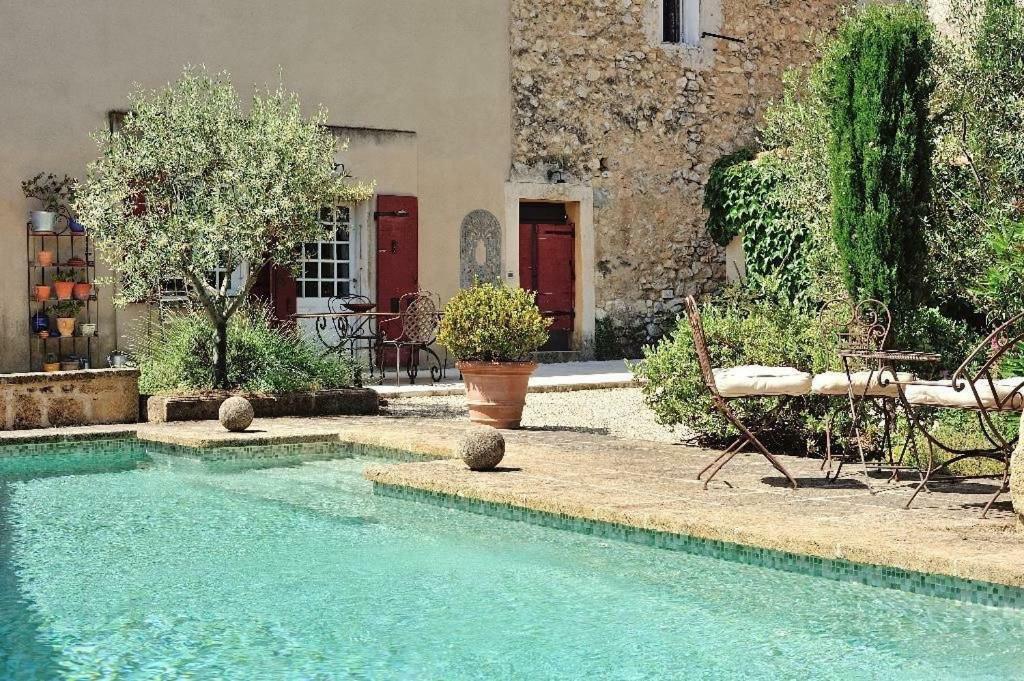 Le Petit Figuier Bed and Breakfast La Roque-d'Antheron Eksteriør billede