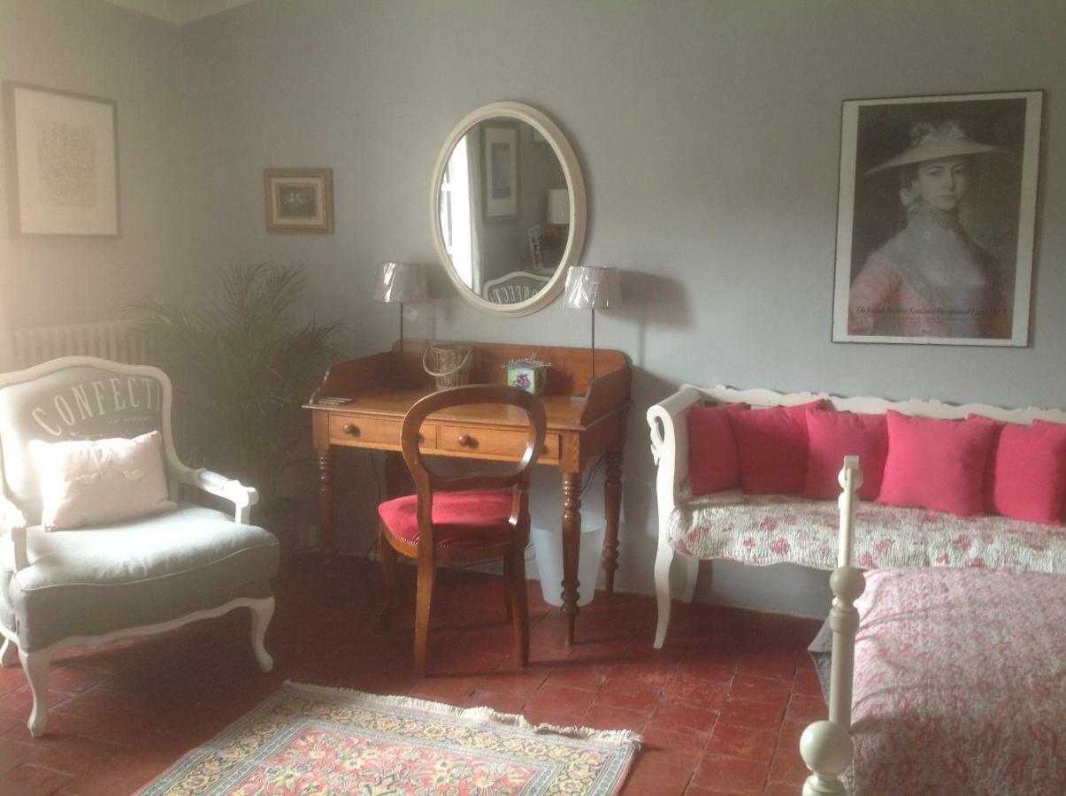 Le Petit Figuier Bed and Breakfast La Roque-d'Antheron Eksteriør billede